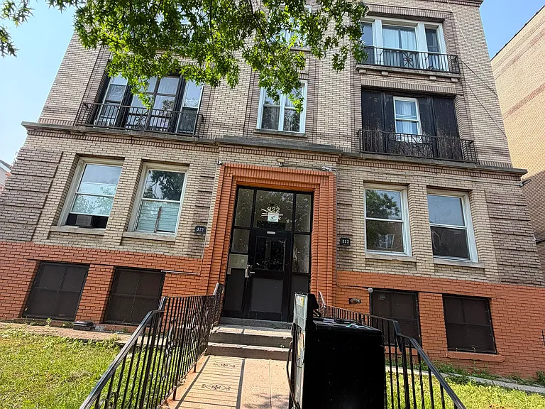 322 Park Ave #14 — Photo 12