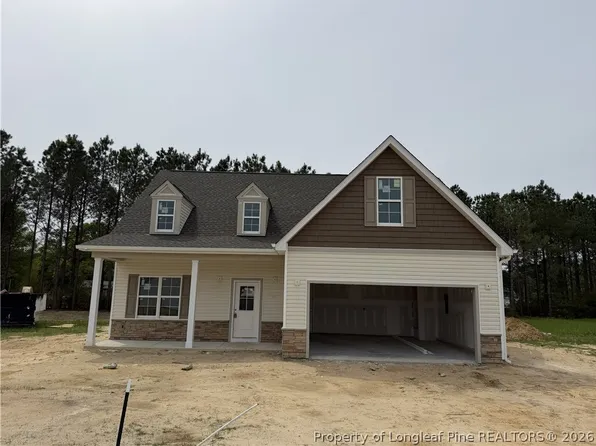 7822 Iron Ct, Fayetteville, NC 28306