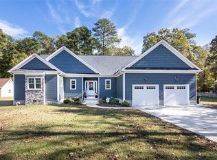 508 Link Rd, Yorktown, VA 23692