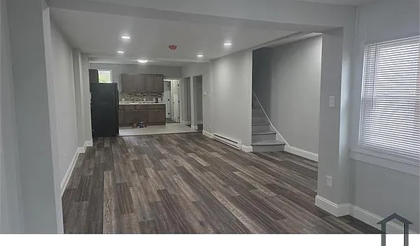 6957 Ogontz Ave — Photo 1