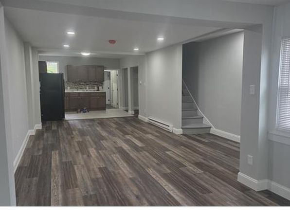 6957 Ogontz Ave