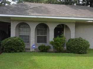 2035 Vickers Dr, Baton Rouge, LA 70815