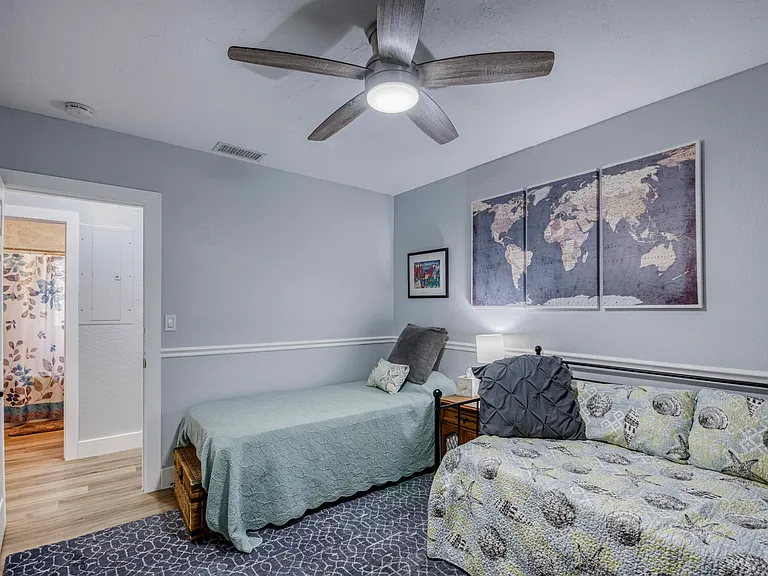 404 S Caloosahatchee Ave — Photo 17