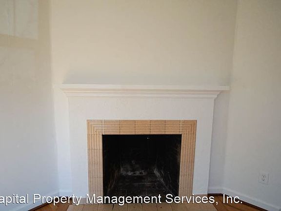 5th image of 4708 NE 33rd Ave #6