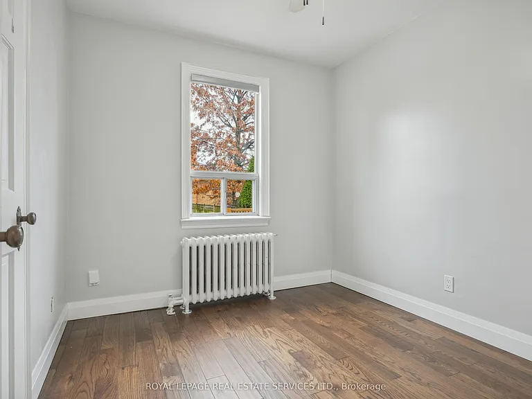 21 Holbrooke Ave — Photo 13