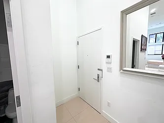 Rented by R New York