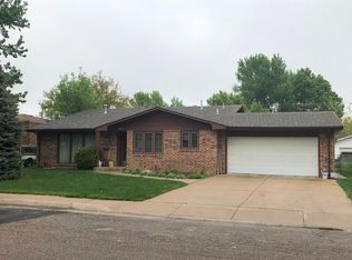 1201 William Ave, North Platte, NE 69101