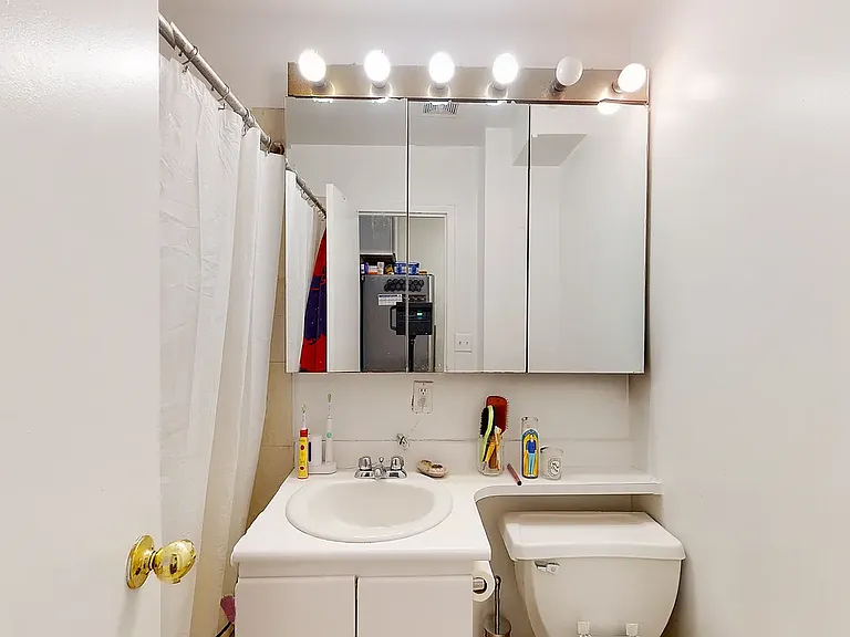 334 E 82nd St #4RE — Photo 6
