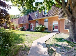 1308 Commissioners Rd W #24, London, ON N6K1E1