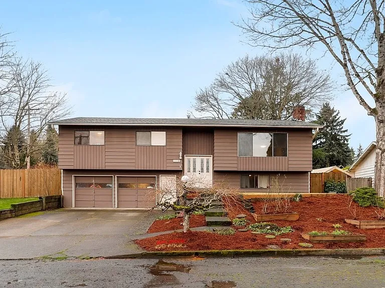 13110 SW Ash Dr — Photo 1