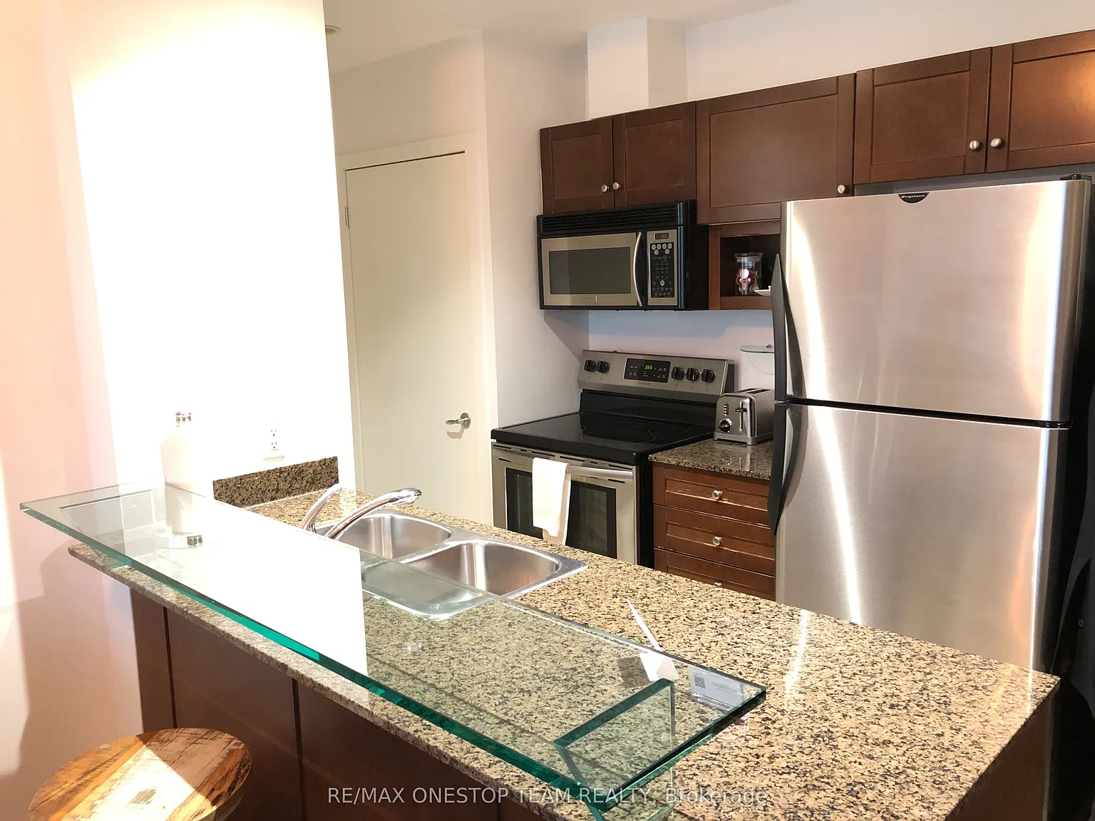 1 bed, $2,450 — Photo 2