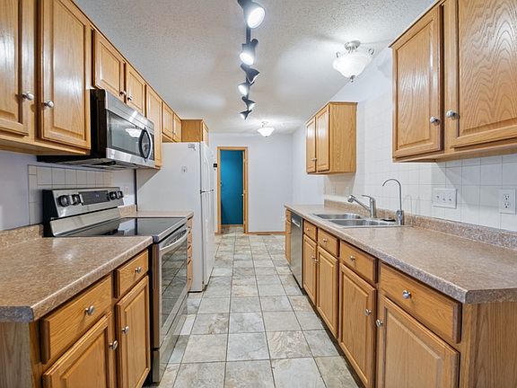 4th image of 6147 Tahoe Cir APT D