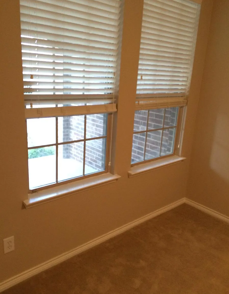 3 bed, 3.5 bath, 2125 sqft, $2,600 — Photo 4