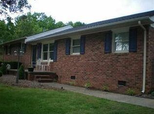 113 Woodfield Dr, Forest City, NC 28043