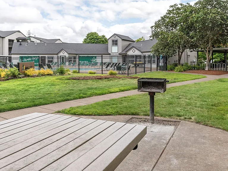 BBQ Grills / Picnic Areas