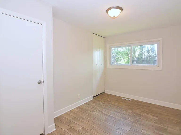 116 Center Rd — Photo 12