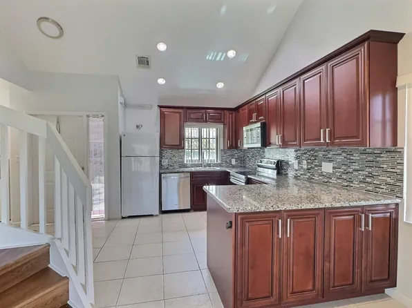 2652 Riverside Dr #0, Pompano Beach, FL 33065