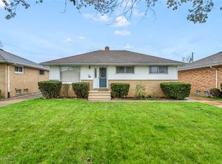 16016 Rowena Ave, Maple Heights, OH 44137