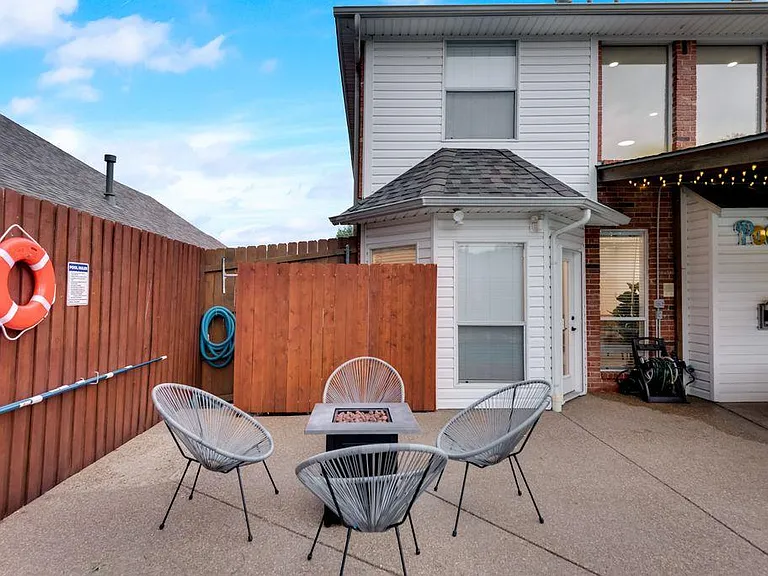3933 Wisteria Ln — Photo 35