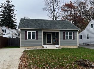 261 Connecticut Ave, Springfield, MA 01104