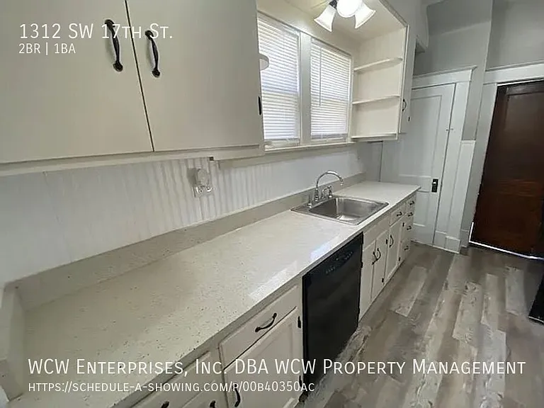 1312 SW 17th St — Photo 6