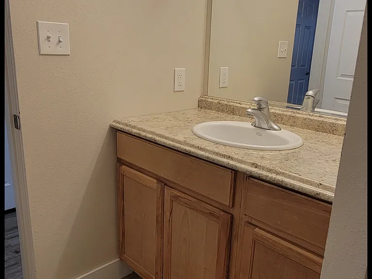 1317 8th Ave S #8 — Photo 18