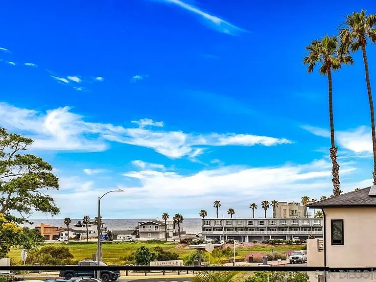 352 Imperial Beach Blvd — Photo 32