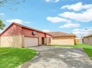 9831 Shell Rock Rd, La Porte, TX 77571