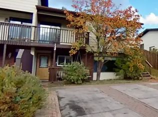 134 Reimer Dr #1A, Hinton, AB T7V 1K1