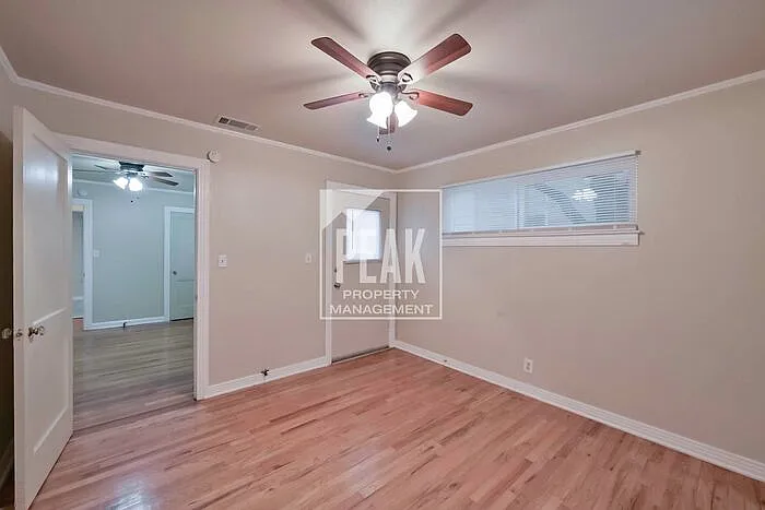 4437 Donnelly Ave — Photo 14