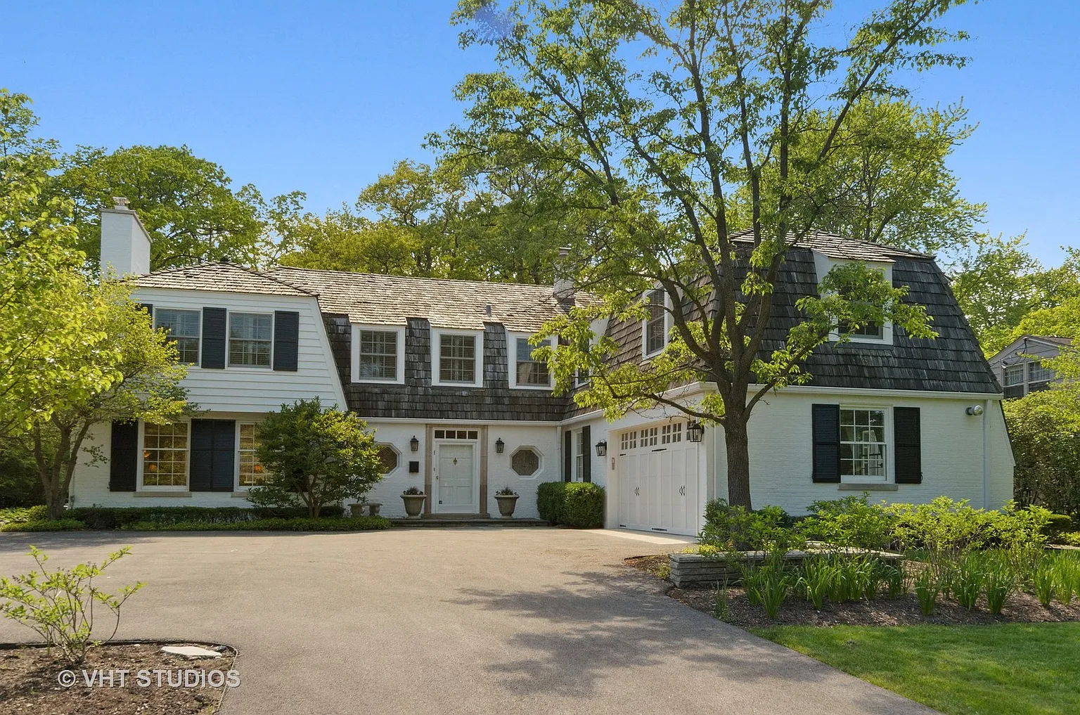 1142 Sheridan Rd photo 1