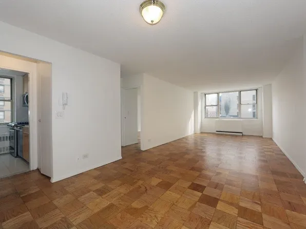 154 East 29th Street image 1 of 15