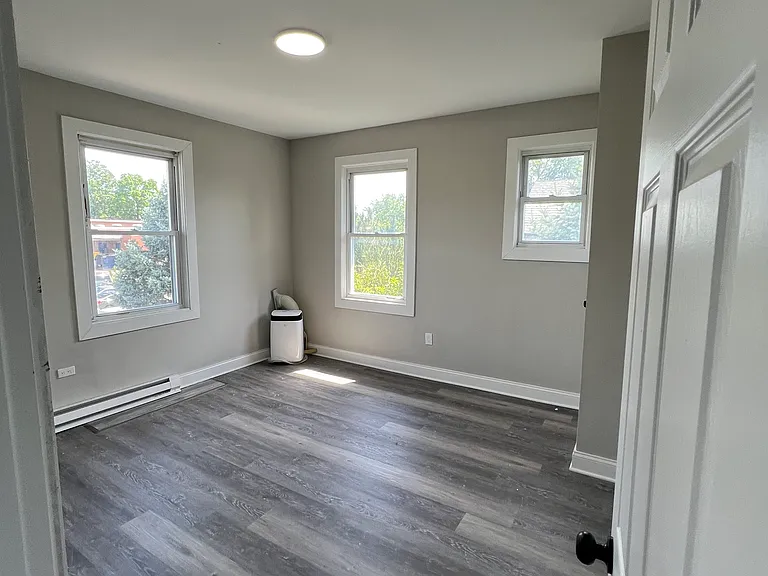 3307 Bateman Ave #2 — Photo 3