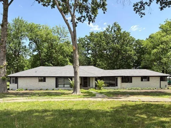 301 Coil St, Steele, MO 63877
