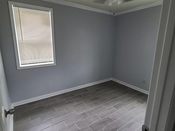 5th image of 1598 Marigold Ave