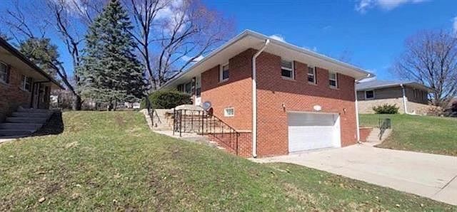 1st image of 520 Fairview Blvd #520