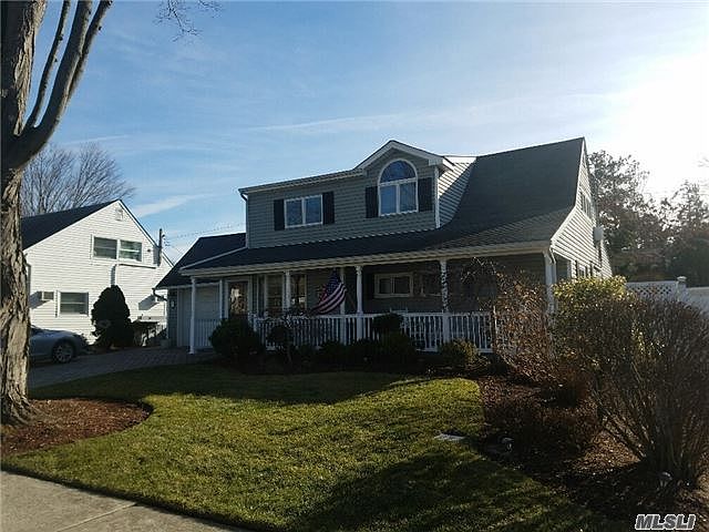 1st image of 51 Prince Ln