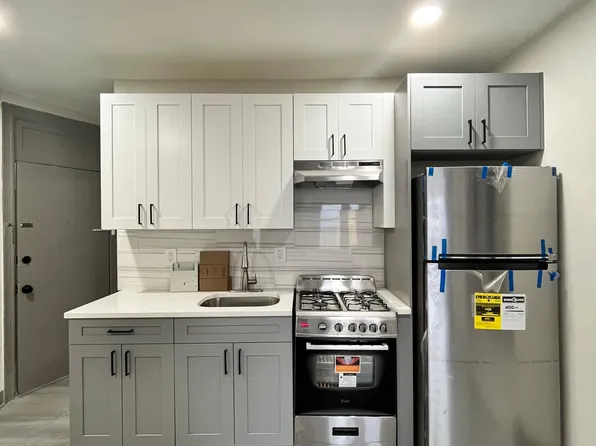 838 Communipaw Avenue image 1 of 5