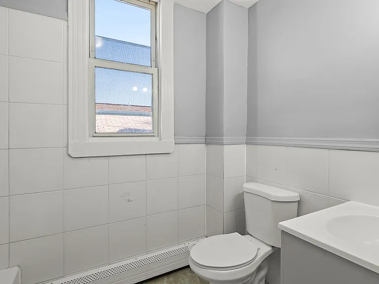 61 Brenner St #2 — Photo 5