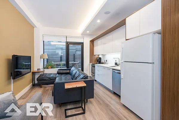 Rented by EXR | media 19