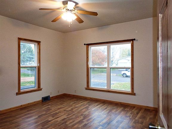 4th image of 315 N Central Ave