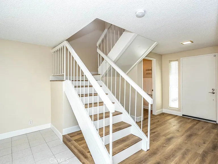 21 Ashbrook #102 — Photo 7