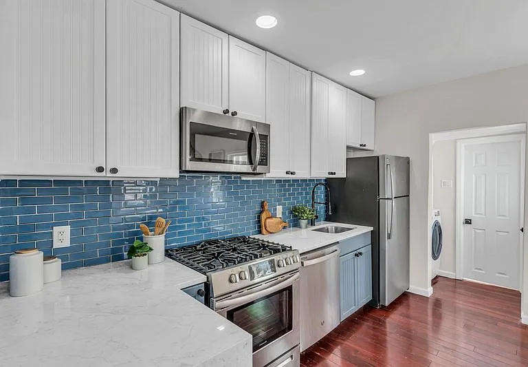 37 Shrewsbury Ave — Photo 14
