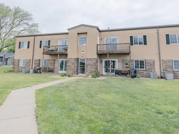 3 27th St Unit 220, Spirit Lake, IA 51360