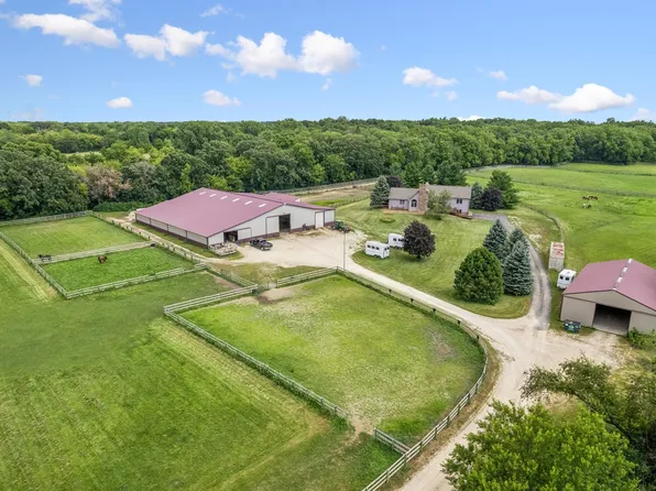 14N700 Factly Rd, Sycamore, IL 60178