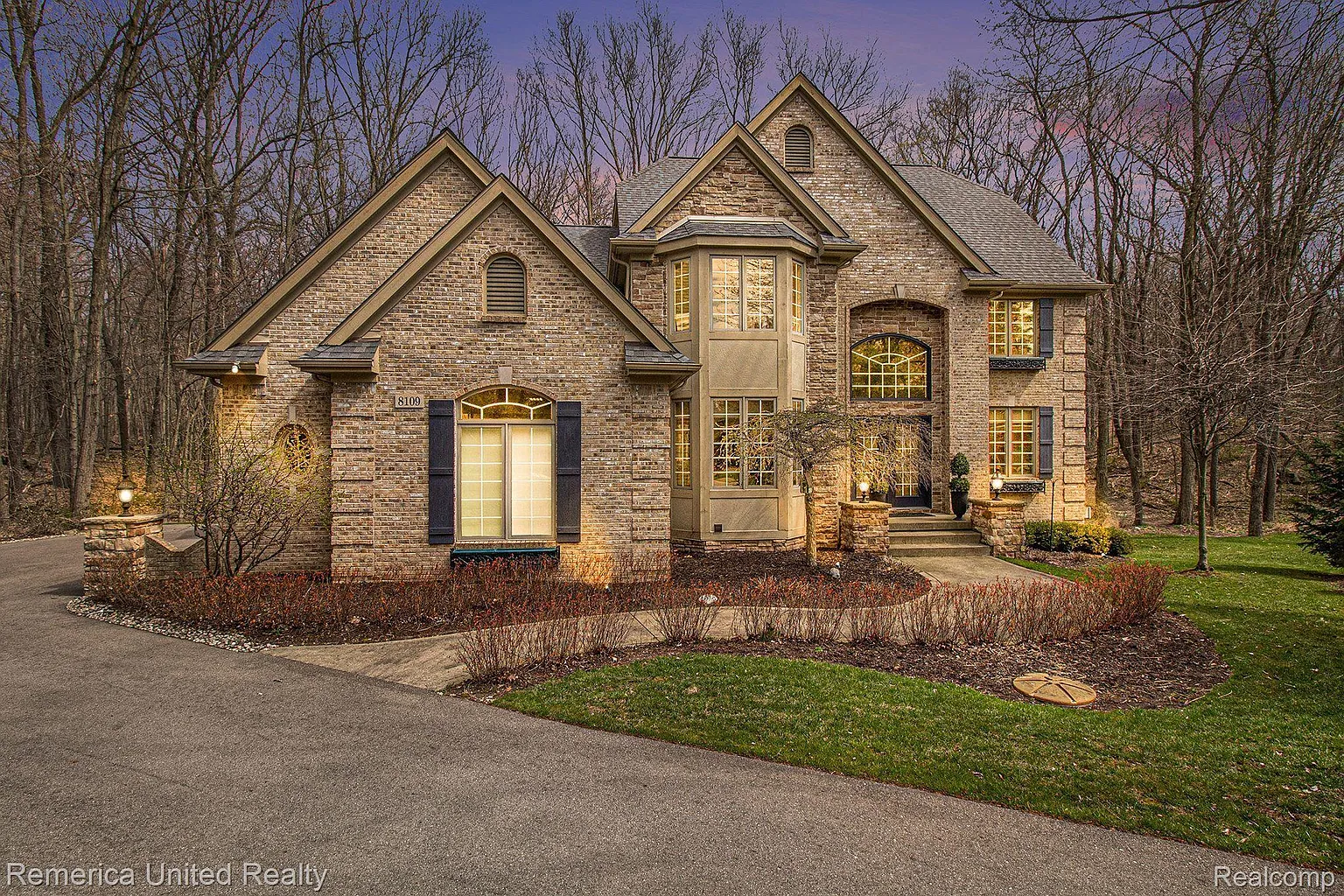 8109 Top View Ln photo 1