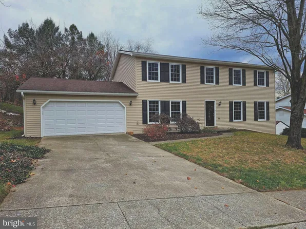 109 Deerfield Rd, Camp Hill, PA 17011
