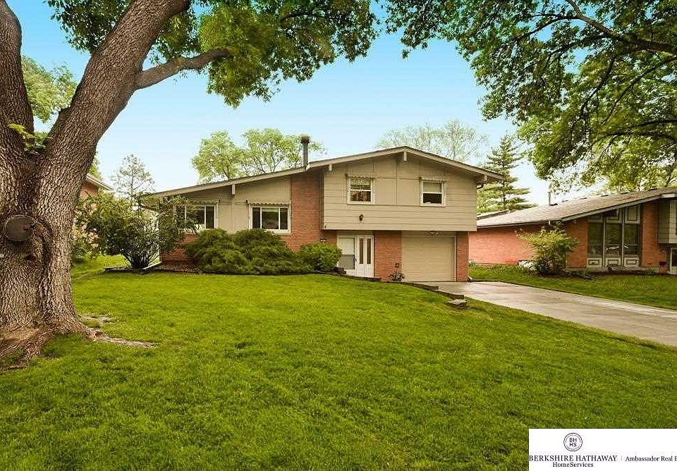 1st image of 3825 N 100th Ave