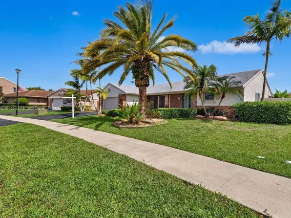 14711 Kirsten Ct, Davie, FL 33325