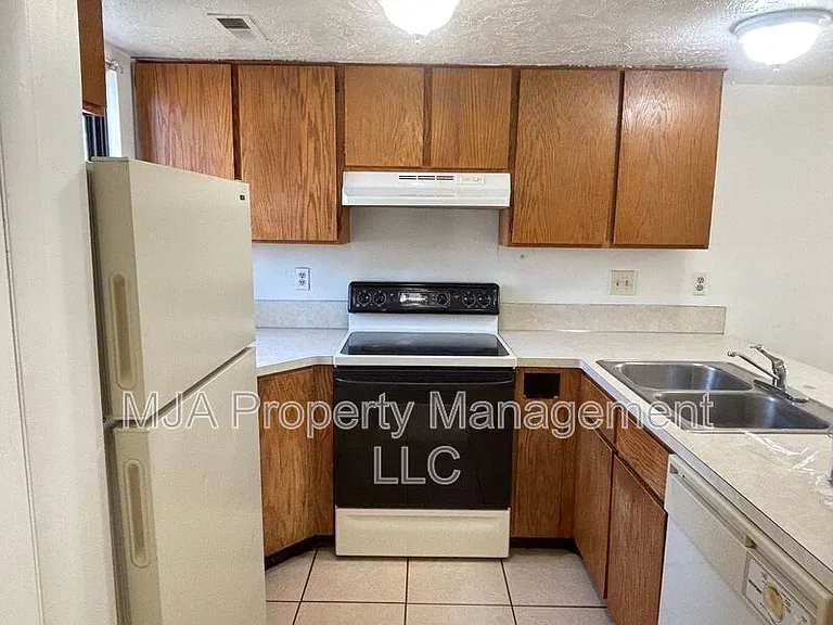 1149 W 1600 N — Photo 5